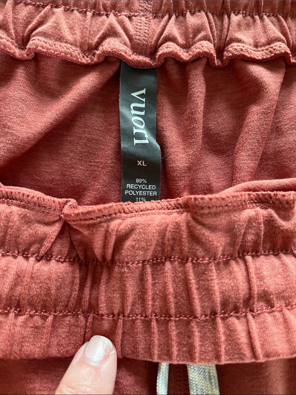 Vuori Halo Performance Marsala red soft activewear lounge shorts - Picture 2 of 6